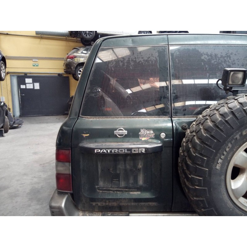 Recambio de porton trasero izquierdo para nissan patrol gr (y61) gr s referencia OEM IAM   