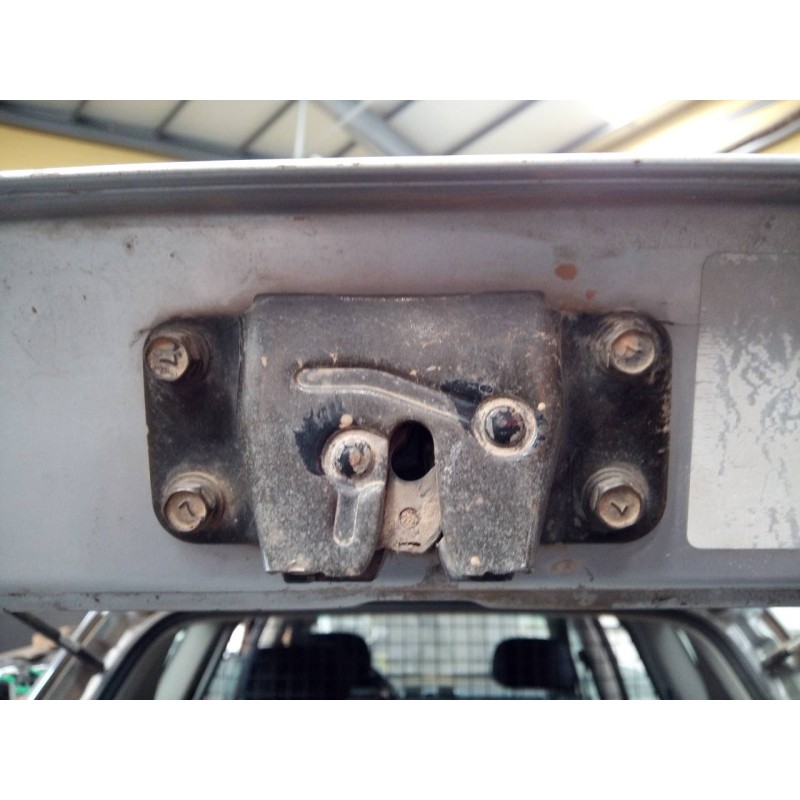 Recambio de cerradura maletero / porton para ssangyong rexton 2.9 td gls referencia OEM IAM   