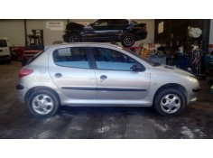 peugeot 206 berlina del año 2001