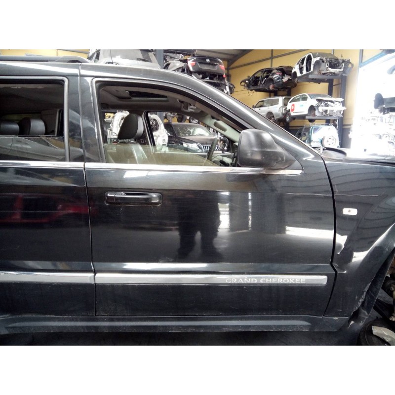 Recambio de puerta delantera derecha para jeep gr. cherokee (wh) 3.0 crd limited referencia OEM IAM   