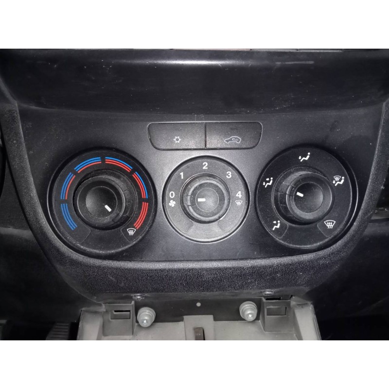 Recambio de mando calefaccion / aire acondicionado para fiat doblo ii (152) emotion referencia OEM IAM   