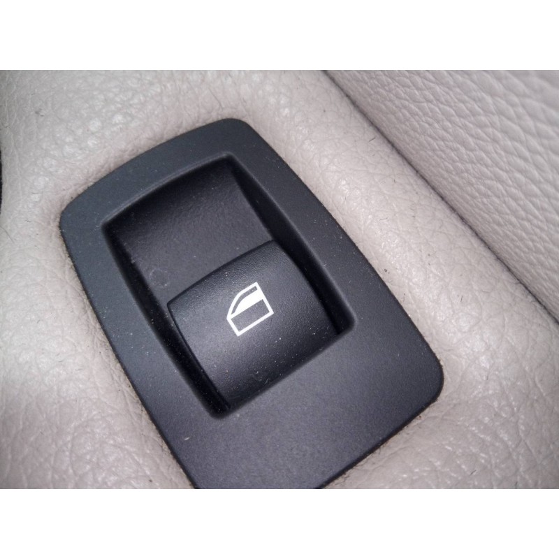 Recambio de mando elevalunas trasero derecho para bmw serie 3 touring (e91) 330d referencia OEM IAM   