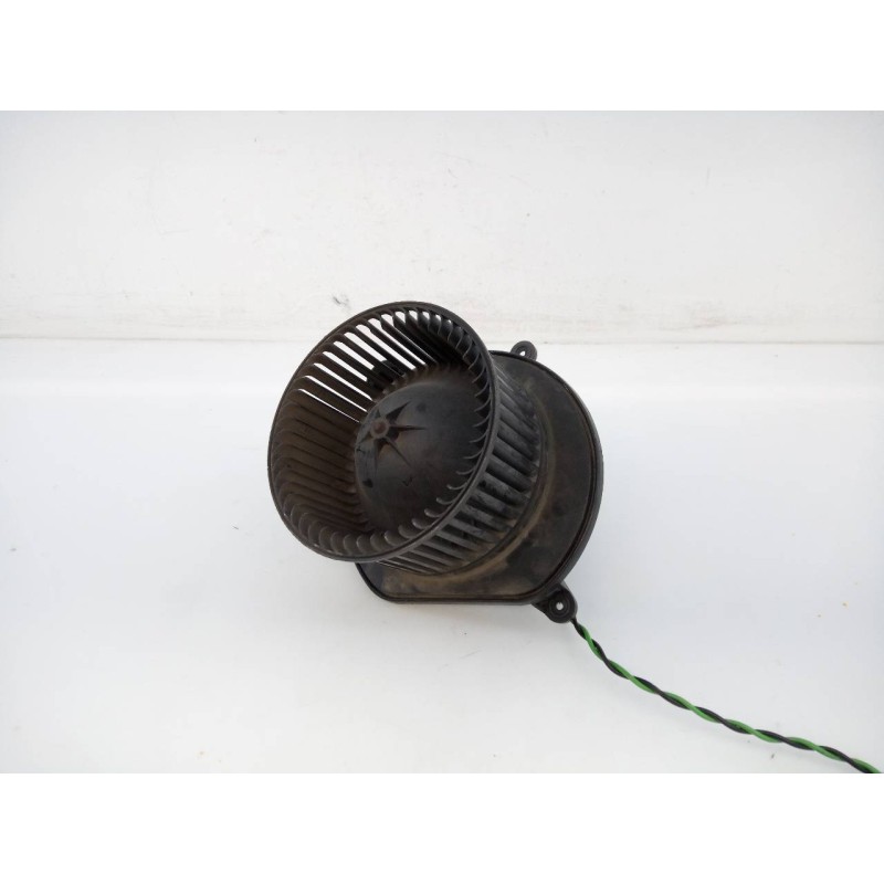 Recambio de ventilador calefaccion para jeep gr. cherokee (wh) 3.0 crd limited referencia OEM IAM 939740F  