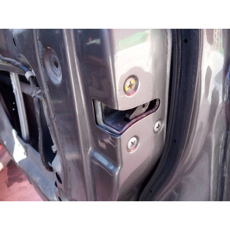 Recambio de cerradura puerta delantera derecha para nissan terrano/terrano.ii (r20) aventura referencia OEM IAM   