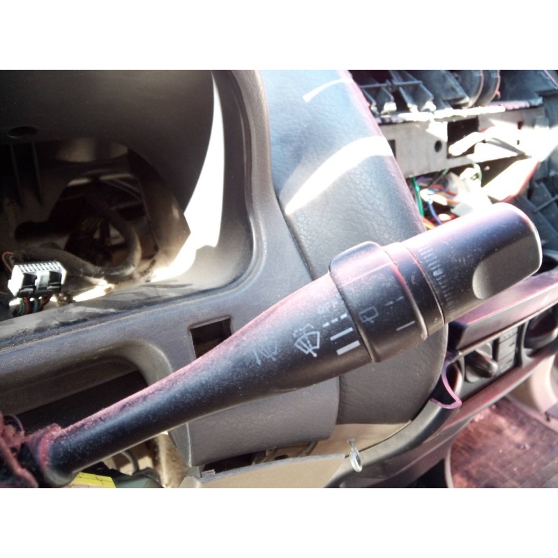 Recambio de mando limpia para nissan terrano/terrano.ii (r20) aventura referencia OEM IAM   