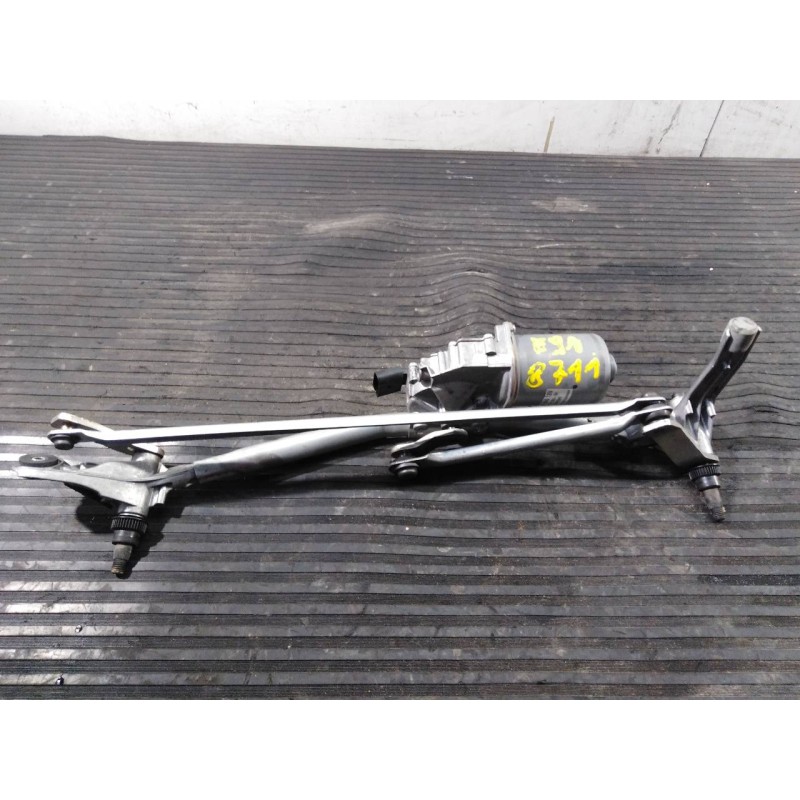 Recambio de motor limpia delantero para bmw serie 3 touring (e91) 318d referencia OEM IAM 697826304  