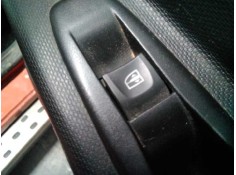 Recambio de mando elevalunas trasero derecho para renault captur dynamique referencia OEM IAM   