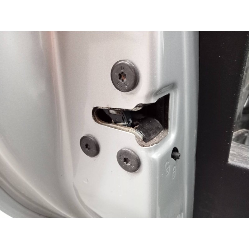 Recambio de cerradura puerta trasera izquierda para dacia sandero iii referencia OEM IAM   