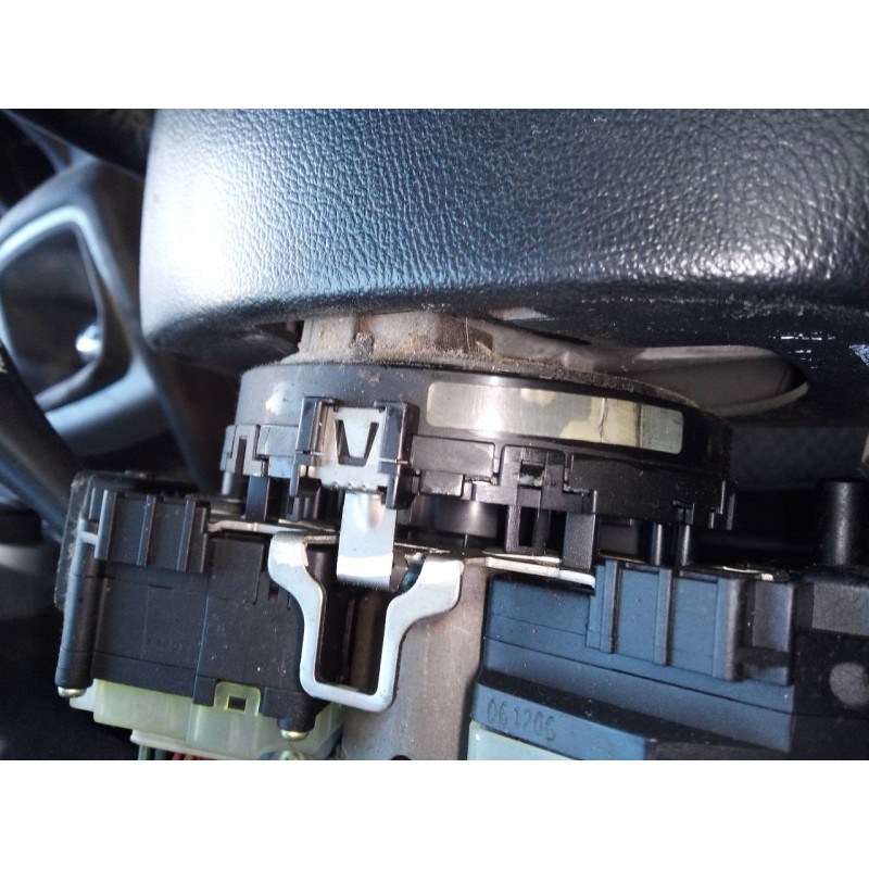 Recambio de anillo airbag para kia cee´d active referencia OEM IAM   