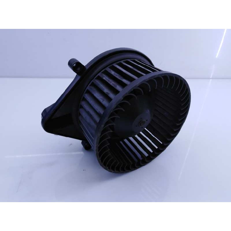 Recambio de ventilador calefaccion para audi a4 avant (8e) 2.5 tdi referencia OEM IAM 8E1820021E 90200160032303 