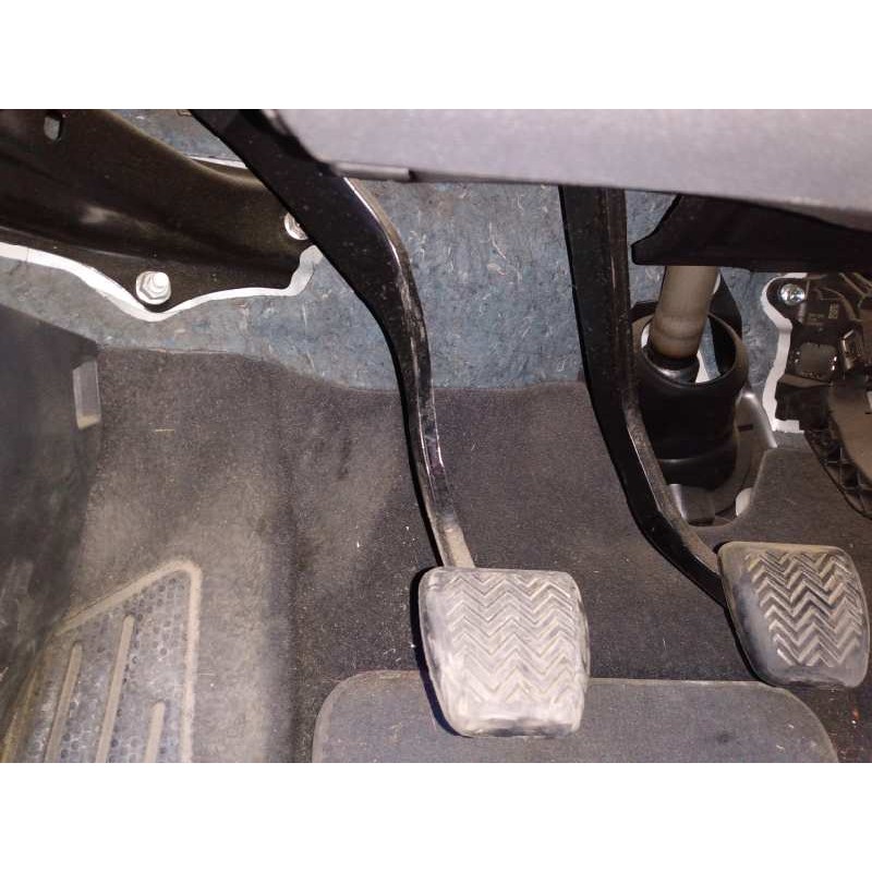 Recambio de pedal embrague para toyota auris luna referencia OEM IAM   