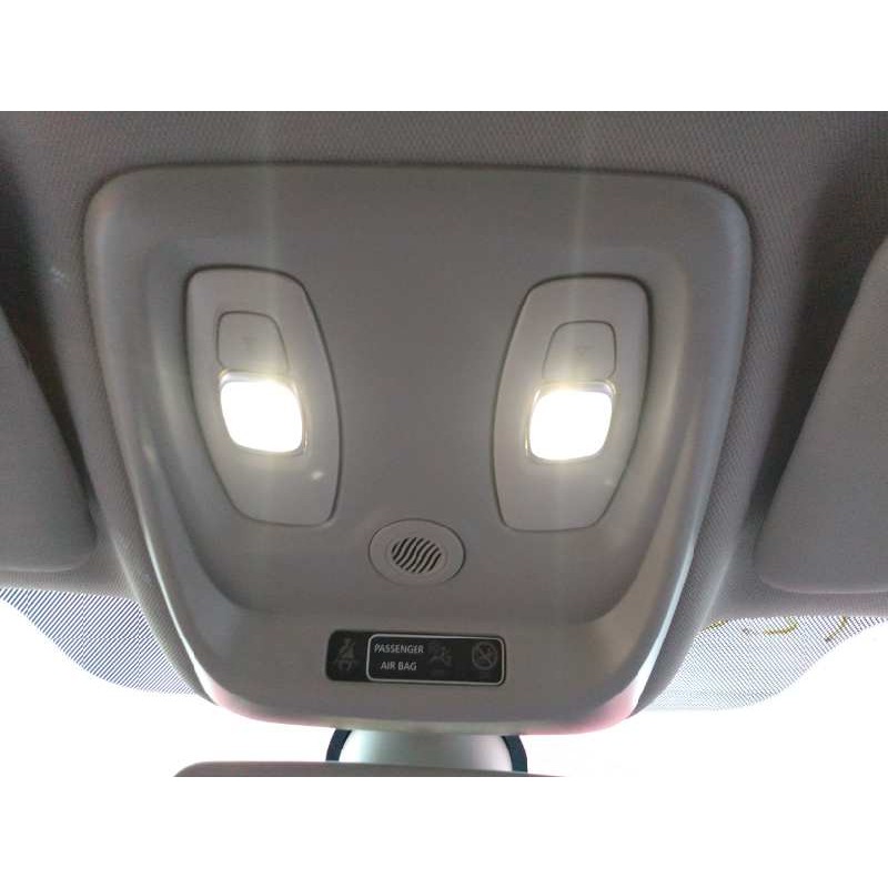 Recambio de luz interior para renault captur xmod referencia OEM IAM   