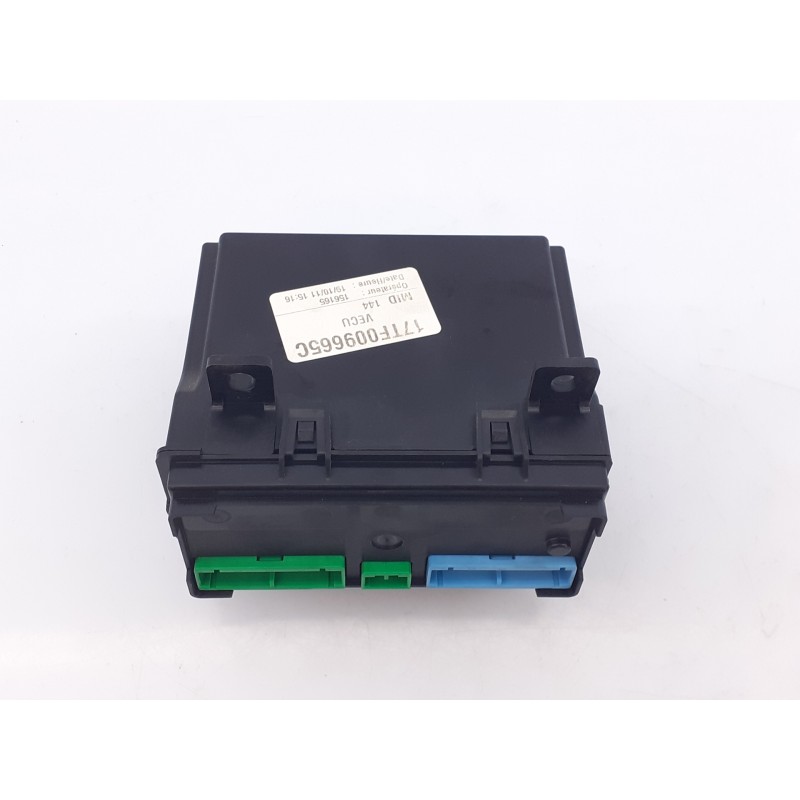 Recambio de modulo electronico para renault magnum ab 2005 12.8 diesel referencia OEM IAM 7421313712  