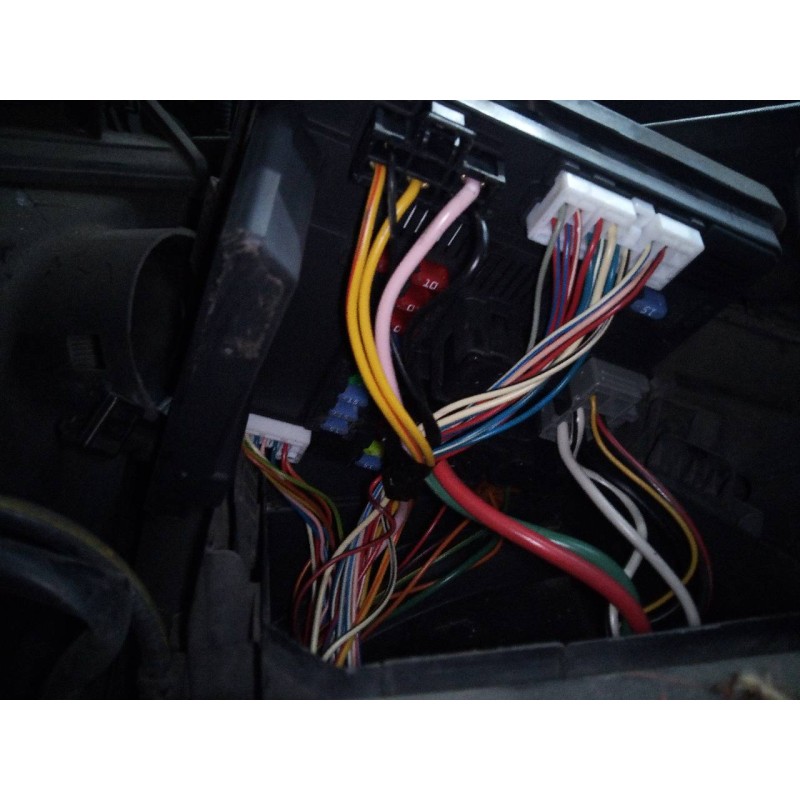 Recambio de caja reles / fusibles para nissan qashqai (j10) acenta referencia OEM IAM   