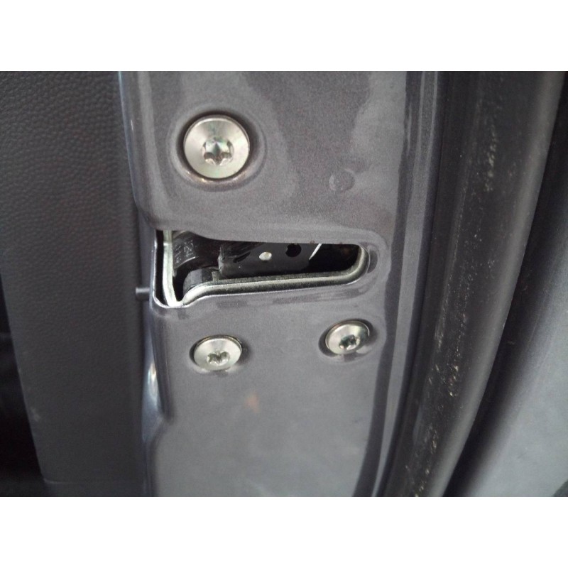 Recambio de cerradura puerta trasera derecha para hyundai ix35 style 2wd referencia OEM IAM   