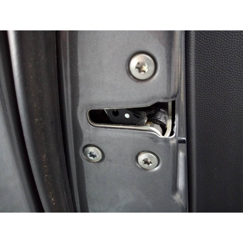 Recambio de cerradura puerta trasera izquierda para hyundai ix35 style 2wd referencia OEM IAM   