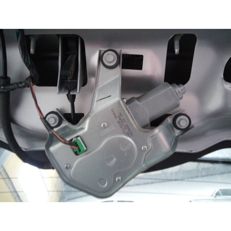 Recambio de motor limpia trasero para chrysler jeep compass limited referencia OEM IAM 5116146AE  