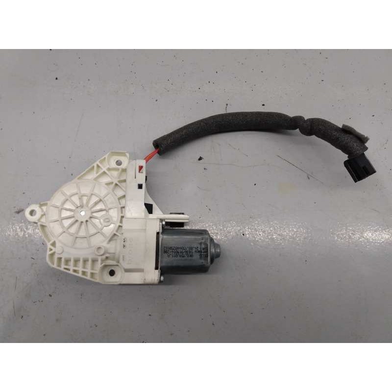 Recambio de motor elevalunas delantero izquierdo para skoda yeti active referencia OEM IAM 8K0959811A  