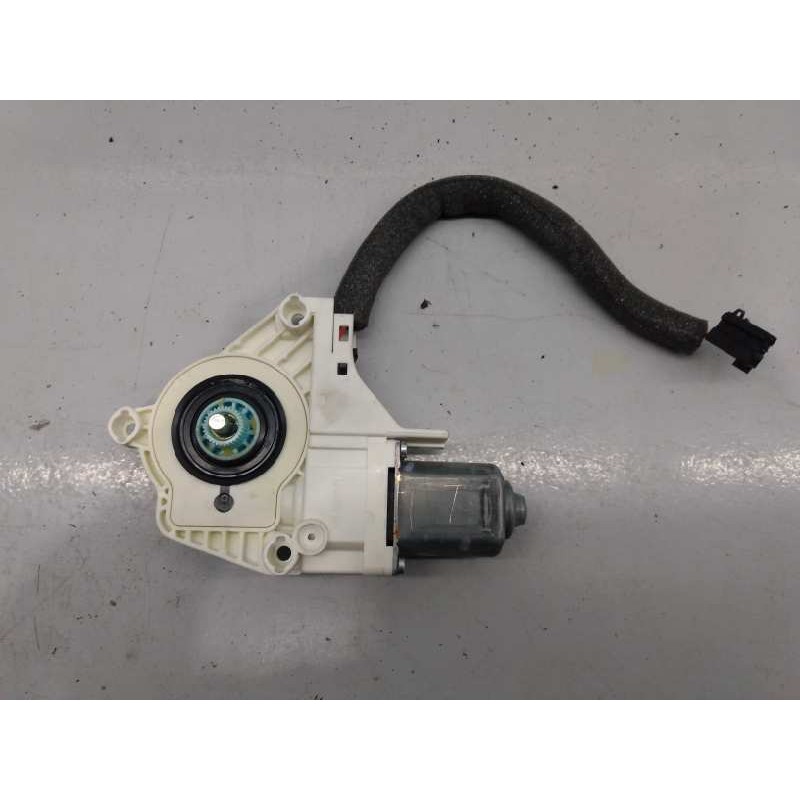 Recambio de motor elevalunas trasero izquierdo para skoda yeti active referencia OEM IAM 5L0959811A  