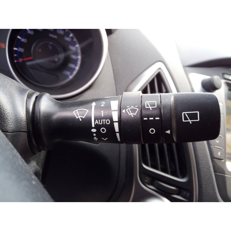 Recambio de mando limpia para hyundai ix35 tecno 2wd referencia OEM IAM   