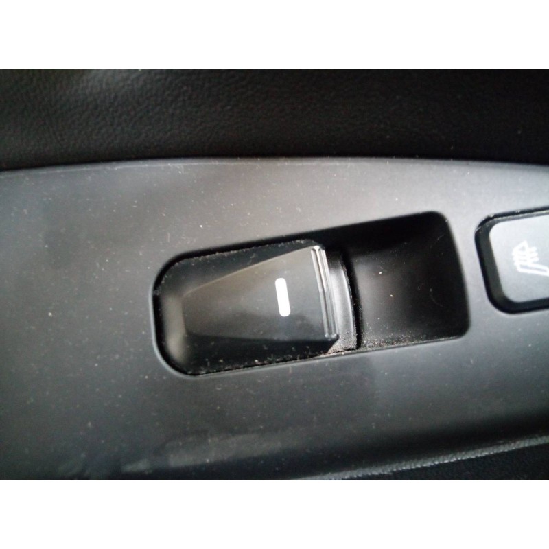 Recambio de mando elevalunas trasero izquierdo para hyundai ix35 style 2wd referencia OEM IAM   