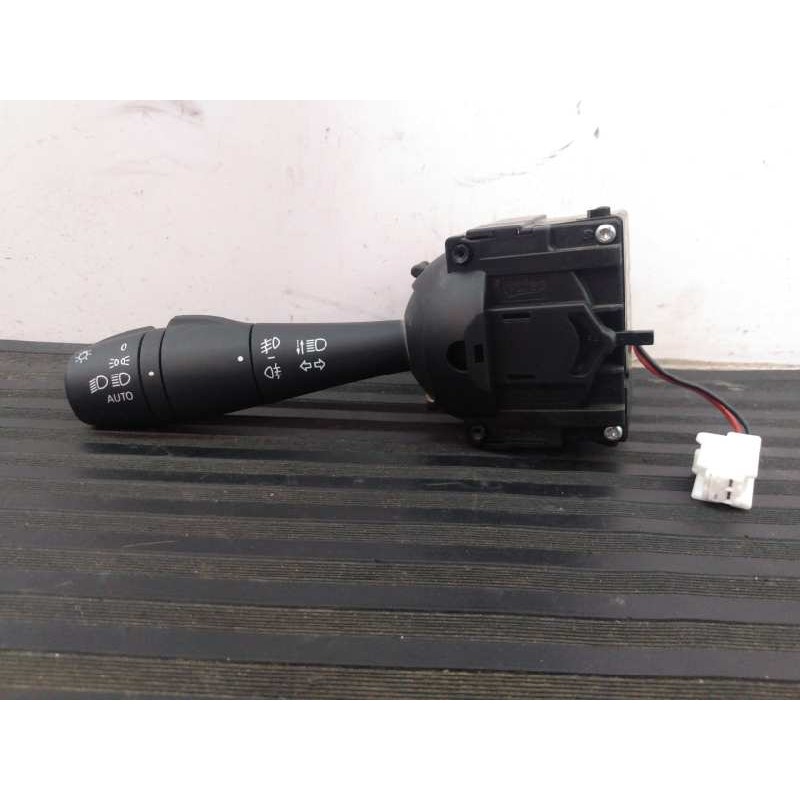 Recambio de mando luces para renault captur xmod referencia OEM IAM 255676085R E106703251 