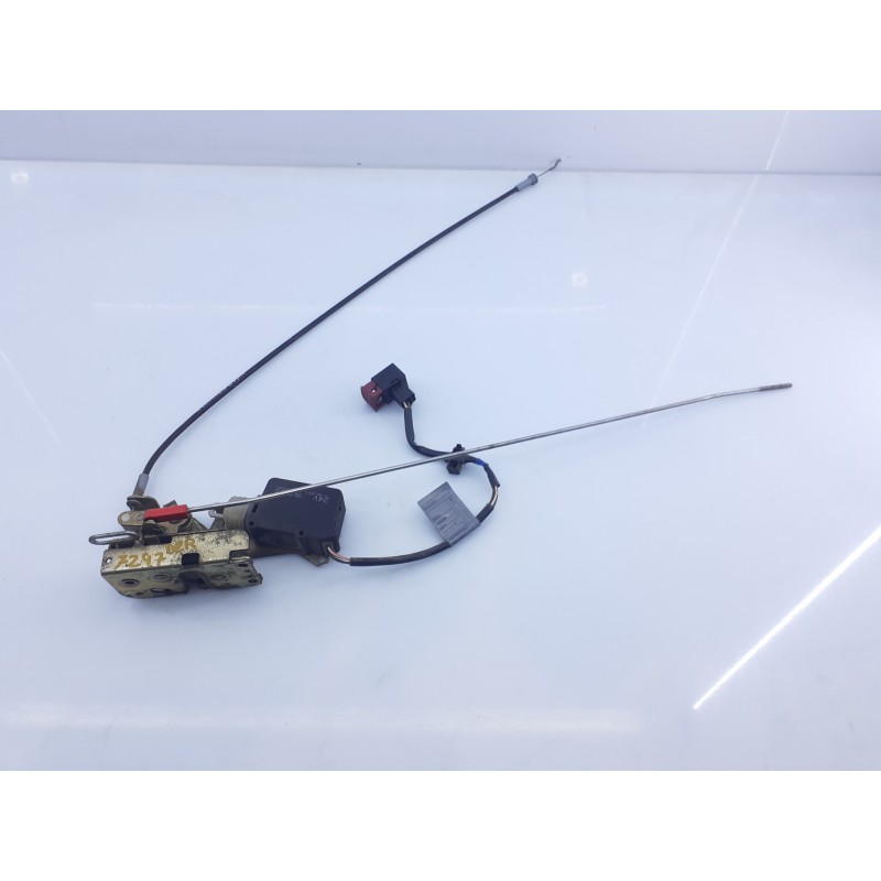 Recambio de cerradura puerta delantera derecha para renault magnum ab 2005 12.8 diesel referencia OEM IAM 7482280160  