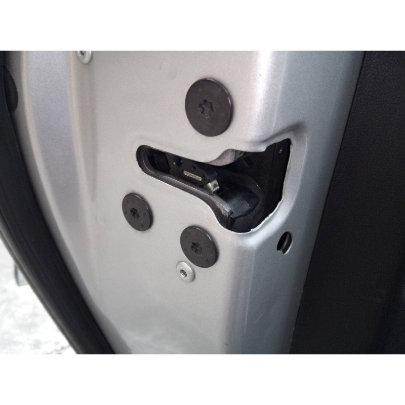 Recambio de cerradura puerta trasera izquierda para renault scenic iii dynamique referencia OEM IAM   