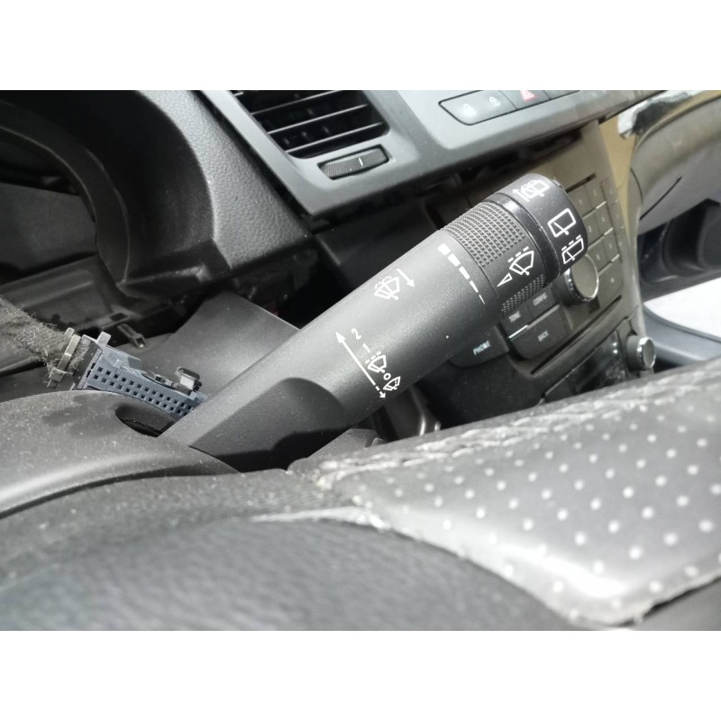 Recambio de mando limpia para opel insignia berlina cosmo referencia OEM IAM   