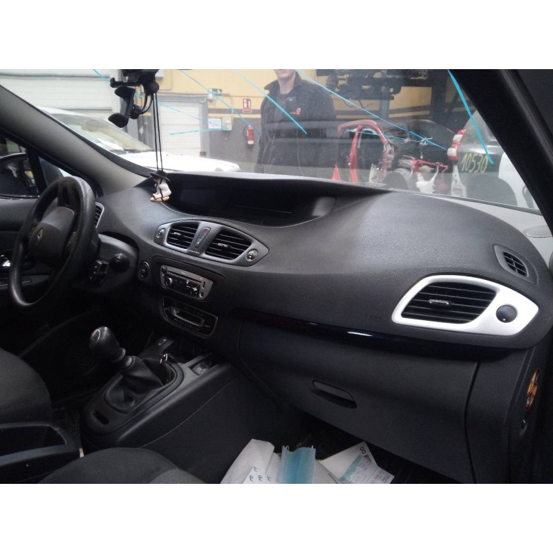 Recambio de salpicadero para renault scenic iii dynamique referencia OEM IAM   