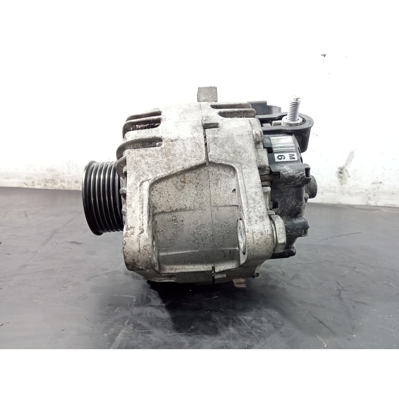 Recambio de alternador para hyundai ix35 classic 2wd referencia OEM IAM 373002B600  