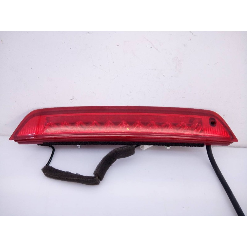 Recambio de luz central de freno para hyundai ix35 classic 2wd referencia OEM IAM 927002Y0  