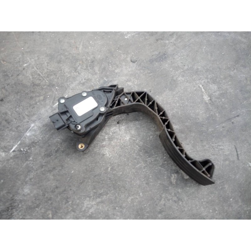 Recambio de pedal acelerador para dacia sandero stepway referencia OEM IAM 180022703R 6PV00997803 