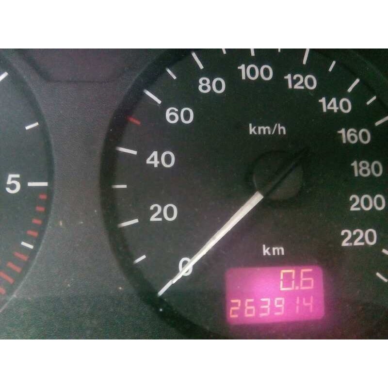 opel astra g berlina del año 2000