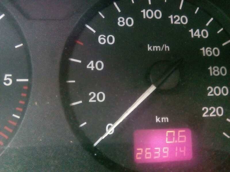 opel astra g berlina del año 2000