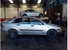 ford focus berlina (cak) del año 2001
