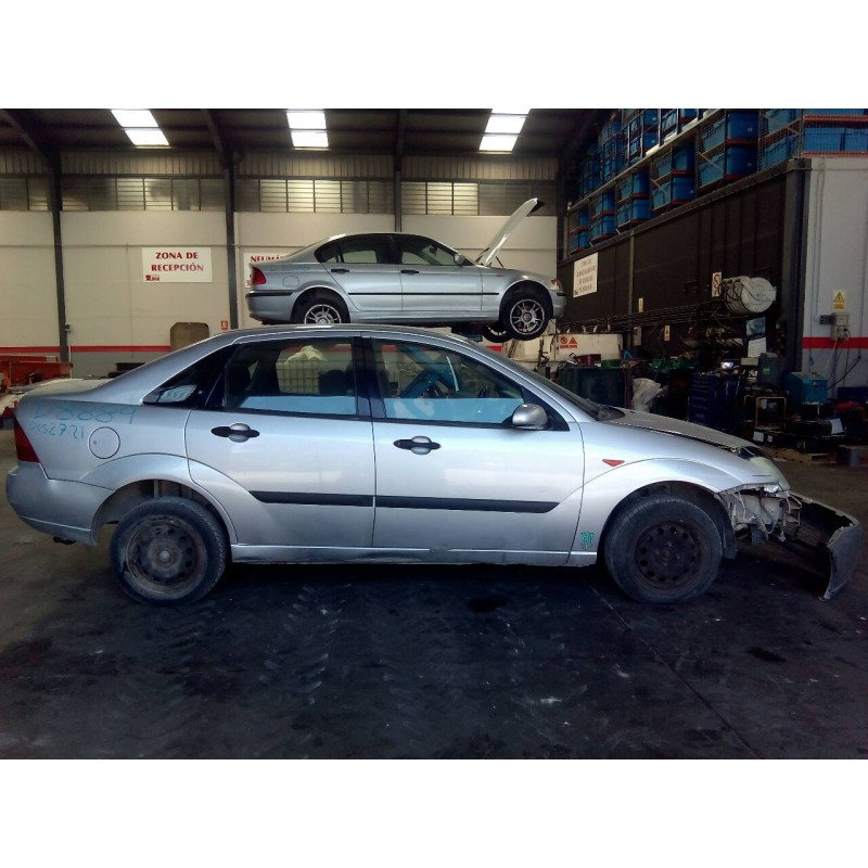 ford focus berlina (cak) del año 2001