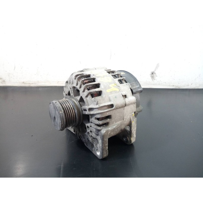 Recambio de alternador para renault megane iii berlina 5 p dynamique referencia OEM IAM 231000026R TG15C146 