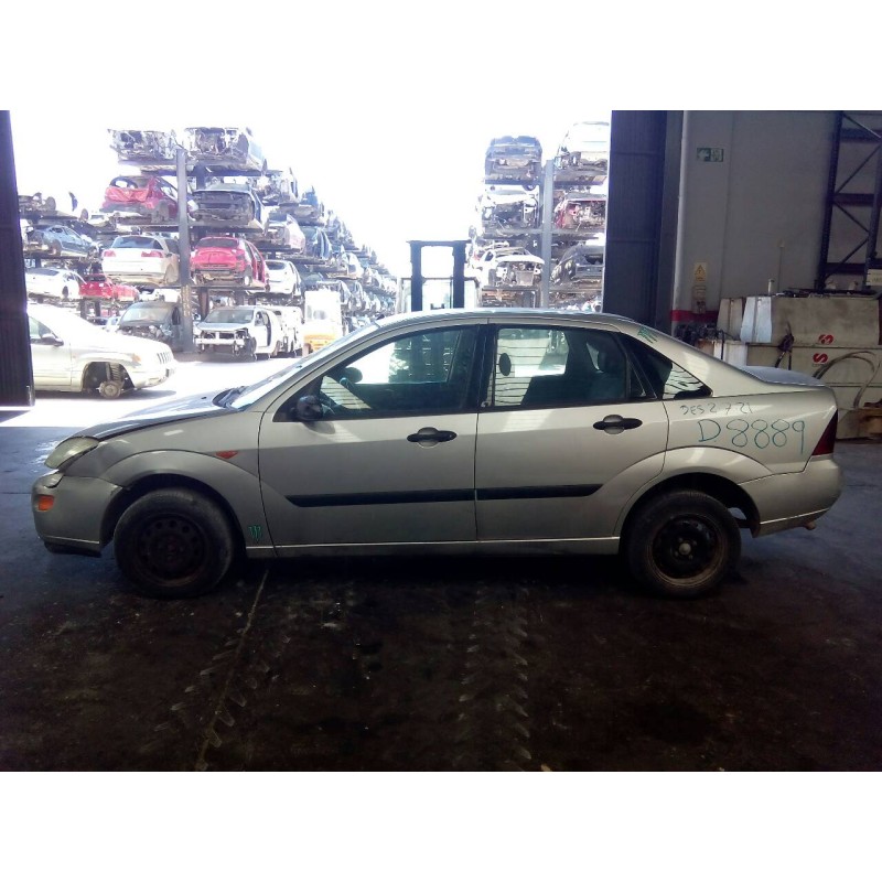 ford focus berlina (cak) del año 2001