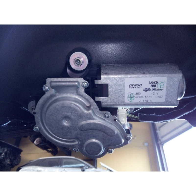 Recambio de motor limpia trasero para fiat nuova 500 (150) pop referencia OEM IAM MS2596001371  