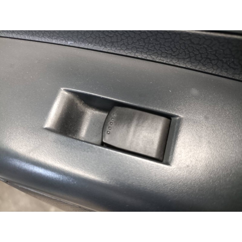 Recambio de mando elevalunas delantero derecho para suzuki alto amf 310 ga referencia OEM IAM   