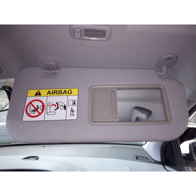 Recambio de parasol derecho para hyundai i20 trend referencia OEM IAM   