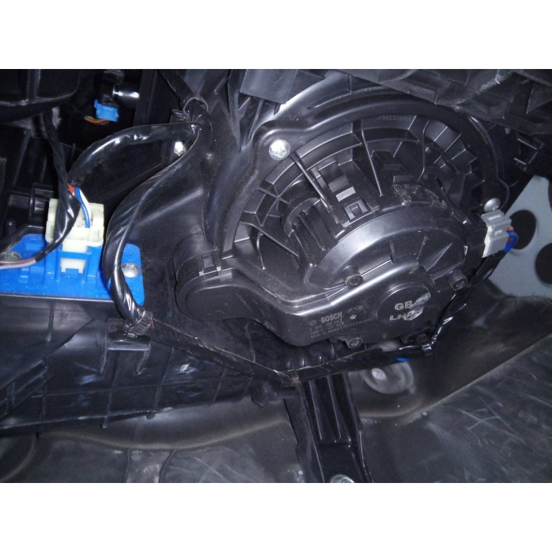 Recambio de ventilador calefaccion para hyundai i20 trend referencia OEM IAM F005302542  