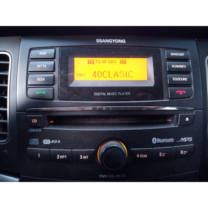 Recambio de sistema audio / radio cd para ssangyong korando crystal 4x2 referencia OEM IAM   