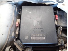 Recambio de caja reles / fusibles para renault megane iii berlina 5 p limited referencia OEM IAM 284B65125R  