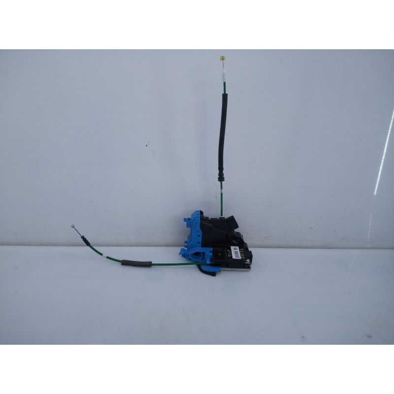 Recambio de cerradura puerta trasera derecha para hyundai i30 (gd) tecno bluedrive referencia OEM IAM 81420A6100LFA A045035 