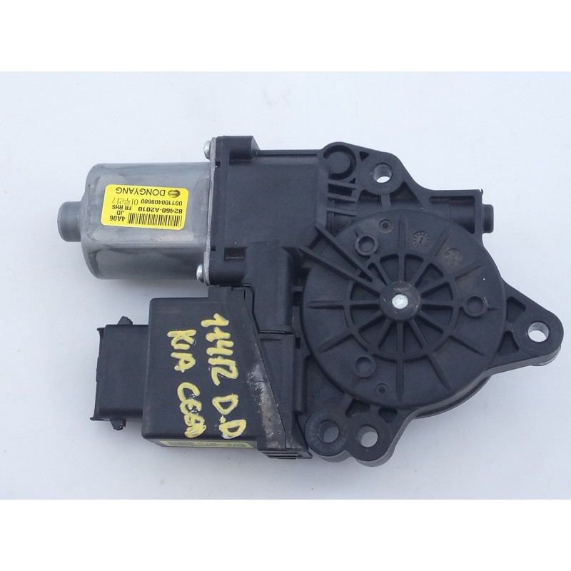 Recambio de motor elevalunas delantero derecho para kia cee´d drive referencia OEM IAM 82460A2010 617013001 