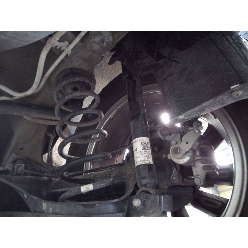 Recambio de amortiguador trasero derecho para volkswagen t-cross style referencia OEM IAM 2Q0512013CT  