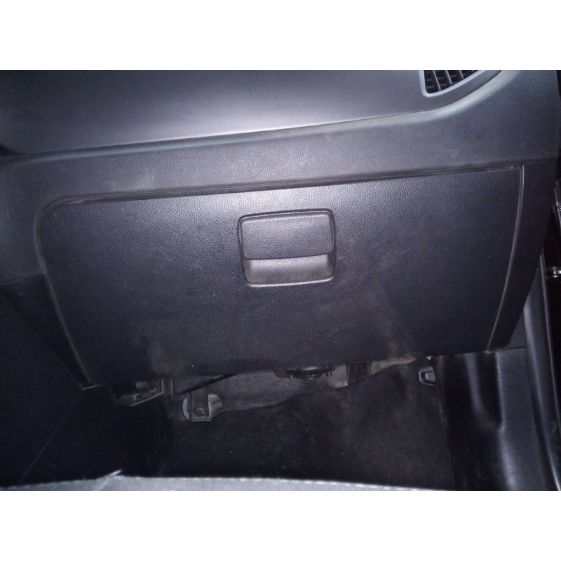 Recambio de guantera para kia sportage drive 4x4 referencia OEM IAM   