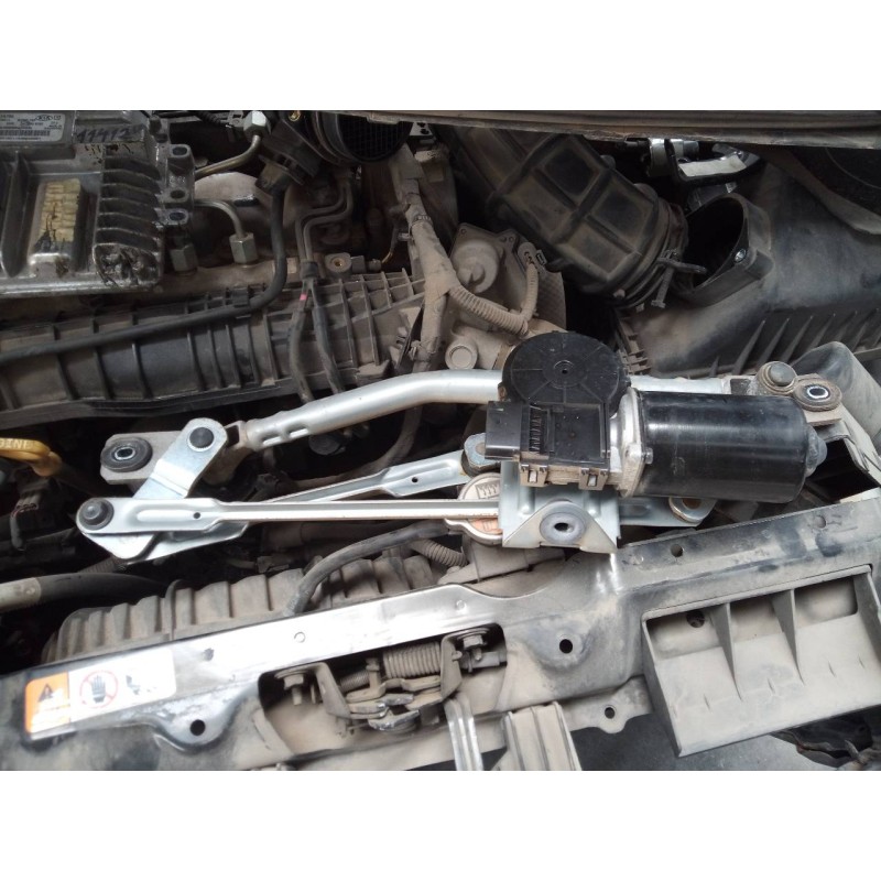 Recambio de motor limpia delantero para kia cee´d drive referencia OEM IAM   